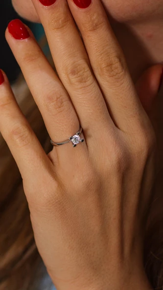 925 Ayar Gümüş 0,50 ct Görünümlü  Tektaş Yüzük ürün görseli 1