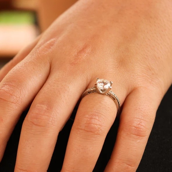 925 Ayar Gümüş 1,35 ct Görünümlü Tektaş Yüzük - Resim 9
