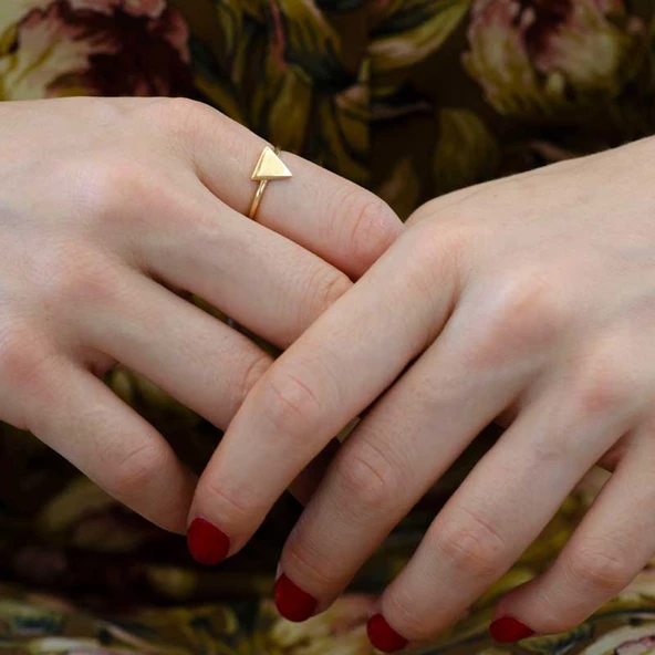 14 Ayar Altın Üçgen Yüzük - Resim 3