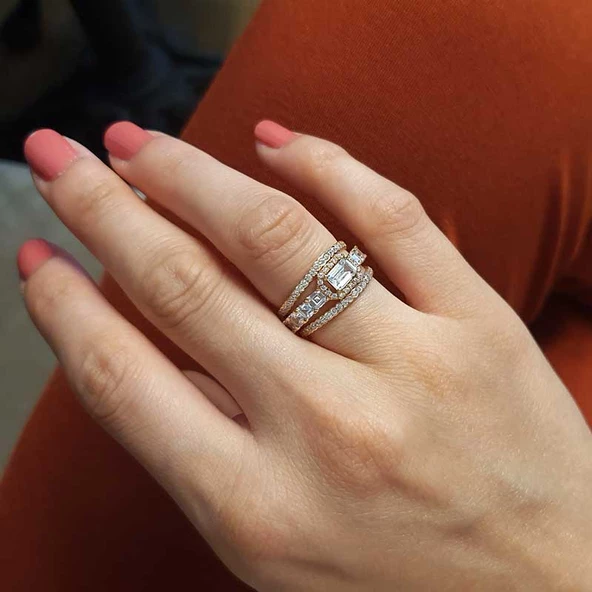 14 Ayar Altın Baget Yarımtur Yüzük ürün görseli