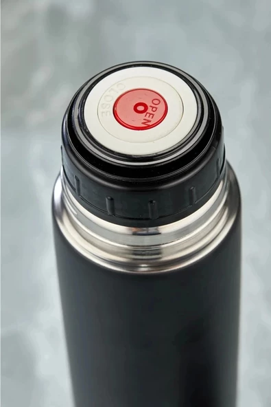 Taşınabilir Black Çift Kat Paslanmaz Çelik Termos Bardak Kapaklı Sıcak Soğuk Seyahat Termosu 750 ml - 2