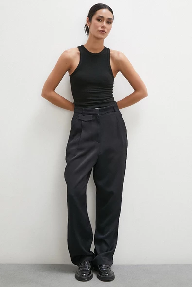 Kemer Detaylı Klasik Pantolon Siyah ürün görseli