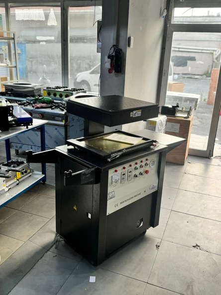 Sönmez Vakum Karton Üzeri Musluk Oyuncak Gümüş Paketleme Makinesi Skinpack Vakum Makinası - 3