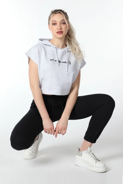Kadın Baskılı Kapüşonlu Crop Sweat K.gri - 12