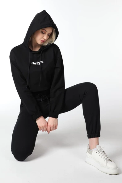 Kadın Baskılı Kapüşonlu Crop Sweat Siyah