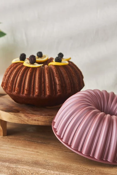 Cake Pro Dilimli Pembe Döküm Kek Kalıbı - 3