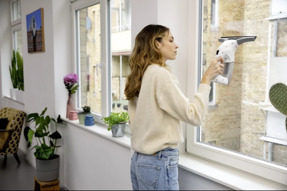 Karcher WV 1 Plus Şarjlı Cam ve Yüzey Temizleme Makinesi - 5
