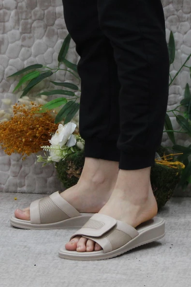 Ceyo 9984-5 Bej Comfort Kemik Çıkıntısına Özel Kadın Terlik - 3