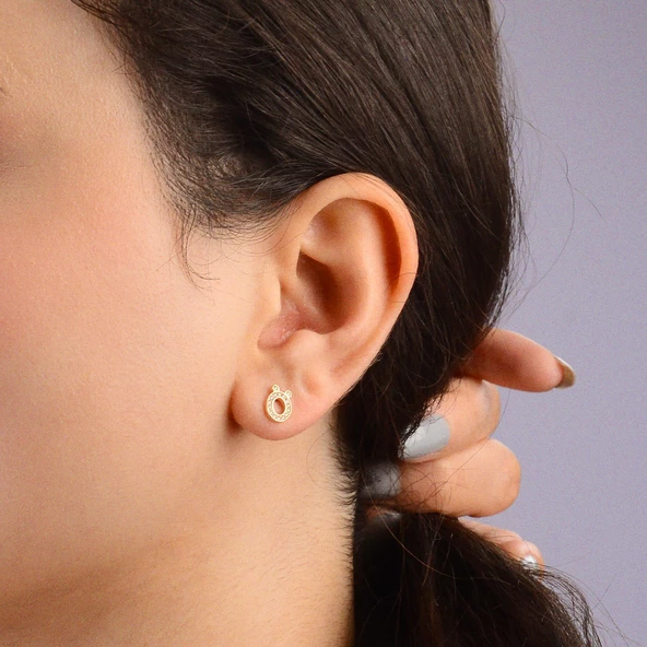 14 Ayar Altın Taşlı Ö Harf Küpe 0,52 gr - 2