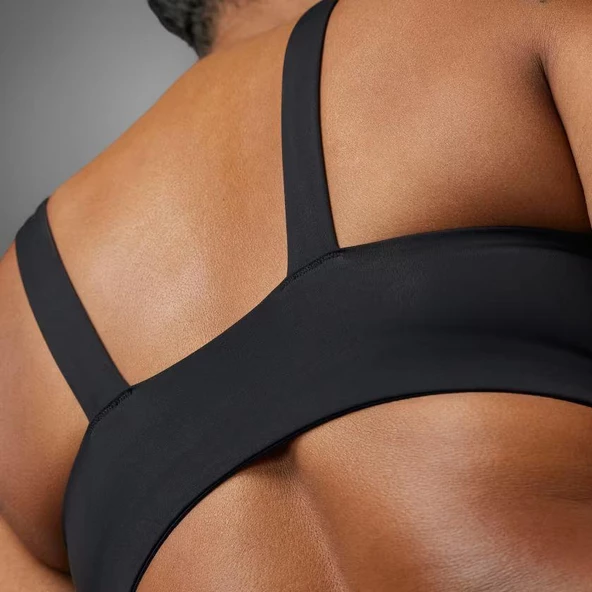 ADIDAS IQ3368 All Me Luxe Medium-Support Siyah Sporcu Sütyeni - 9