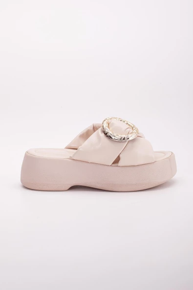 Büyük Tokalı Kalın Taban Cilt Bej Kadın Dolgu Topuk Terlik - Resim 3