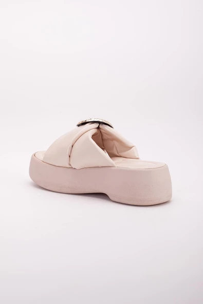 Büyük Tokalı Kalın Taban Cilt Bej Kadın Dolgu Topuk Terlik - Resim 5