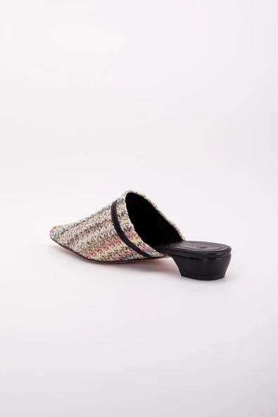 Yeni Hasır Malzeme Önü Kapalı Siyah Kadın Kısa Topuklu Terlik - Resim 5