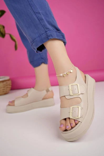 Muggo JASMİNE Garantili Dolgu Topuklu Çift Bantlı Toka Detaylı Lastikli Kadın Sandalet - 6