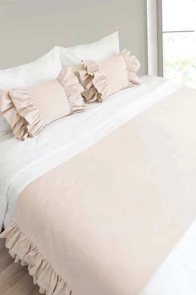 Yatak Runner & İç Dolgulu Kırlent Seti Çift Kişilik Fırfırlı Krem - 3