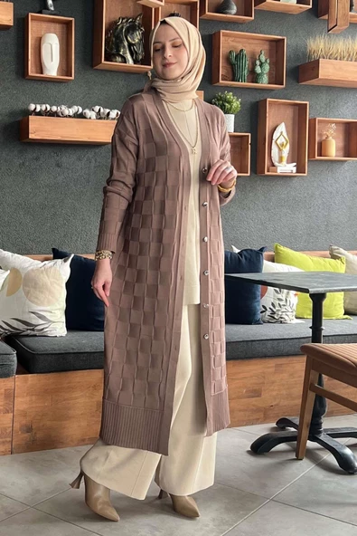 Dama Desenli Sütlü Kahve Triko Hırka - 12