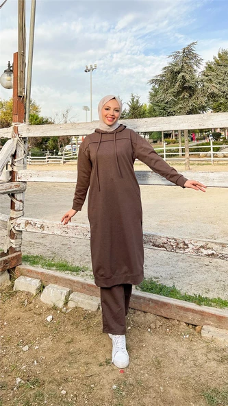 Uzun Tunik Kapşonlu Kenardan Yırtmaçlı İkili Spor Takım - 03034.028 - Kahverengi