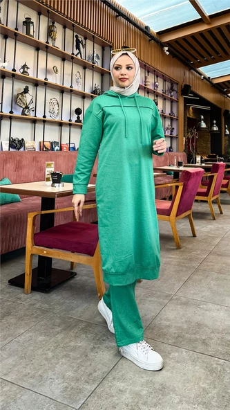 Uzun Tunik Kapşonlu Kenardan Yırtmaçlı İkili Spor Takım - 03034.111 - Beneton Yeşil ürün görseli