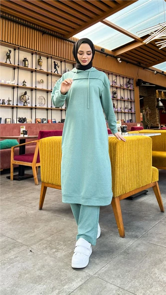 Uzun Tunik Kapşonlu Kenardan Yırtmaçlı İkili Spor Takım - 03034.100 - Çağla Yeşili - Resim 2