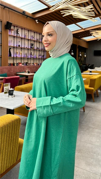 O Yaka Yırtmançlı Uzun Geniş Rahat Tunik Pantolon Sade Basic Spor Takımı - 03040.111 - Beneton Yeşil - Resim 2