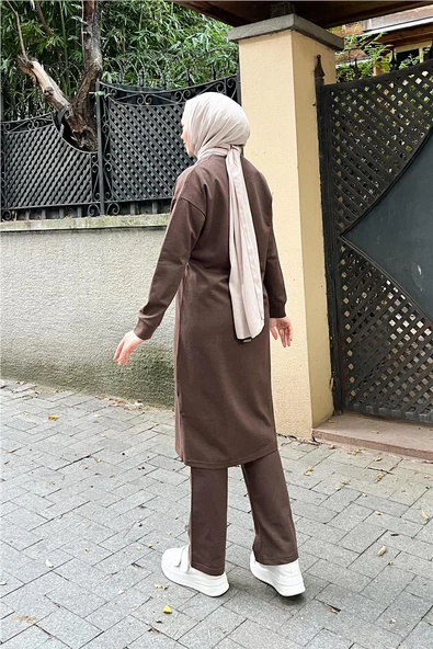 Bisiklet Yaka Fermuarlı Uzun Tunik Sade Basic Spor Takımı - 03044.028 - Kahverengi - Resim 6