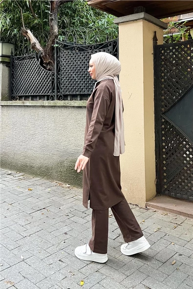 Bisiklet Yaka Fermuarlı Uzun Tunik Sade Basic Spor Takımı - 03044.028 - Kahverengi - Resim 4