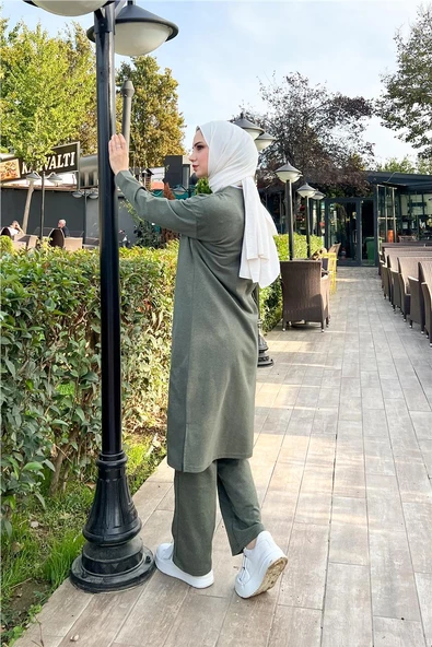 Bisiklet Yaka Fermuarlı Uzun Tunik Sade Basic Spor Takımı - 03044.005 - Haki - Resim 4