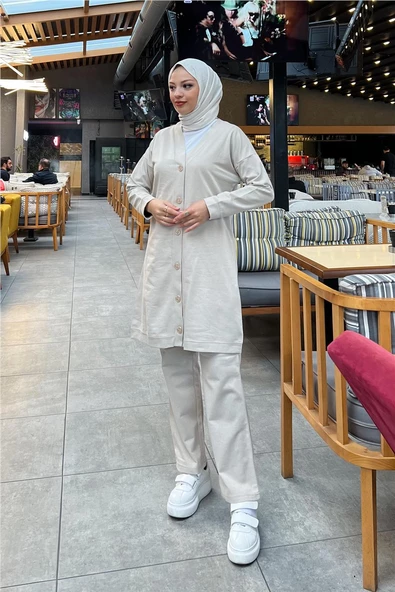 Düğmeli V Yakalı Sade Basic Eşofman Spor İkili Takım - 03051.027 - Ekru - Resim 2