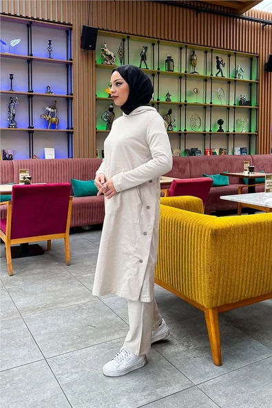 Kapşonlu Yandat Çıtçıtlı Sade Basic Uzun Tunik ve Pantolon İkili Spor Takım - 03071.027 - Ekru - 6
