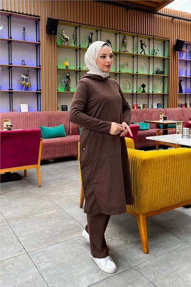Kapşonlu Yandat Çıtçıtlı Sade Basic Uzun Tunik ve Pantolon İkili Spor Takım - 03071.028 - Kahverengi - 3