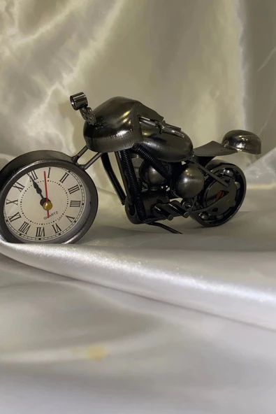 Motor Metal Saat El Yapımı Biblo Kalemlik Motosiklet Yarış Motoru ürün görseli