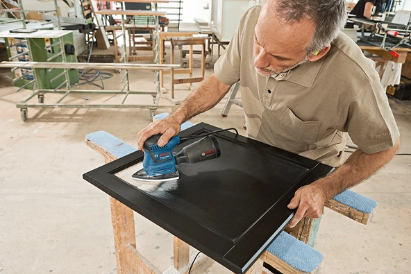 Bosch Professional GSS 160 Multi Titreşimli Zımpara - 2