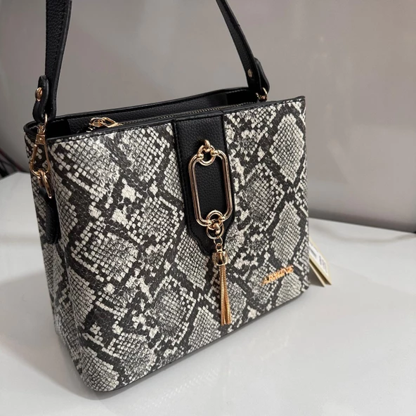 Armine Bayan Çanta Yılan Desen Siyah AR36101 ürün görseli