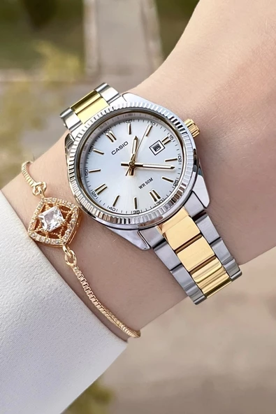 Casio CSISTE80 Gold Gümüş Renk Hediye Paketli Kadın Kol Saati ürün görseli 1