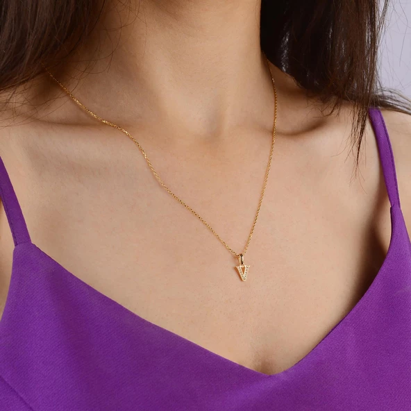 14 Ayar Altın V Harfi Taşlı Kolye Ucu 0,44 gr - Resim 6