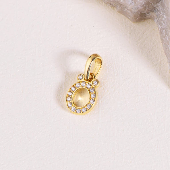 14 Ayar Altın Ö Harfi Taşlı Kolye Ucu 0,50 gr - Resim 2