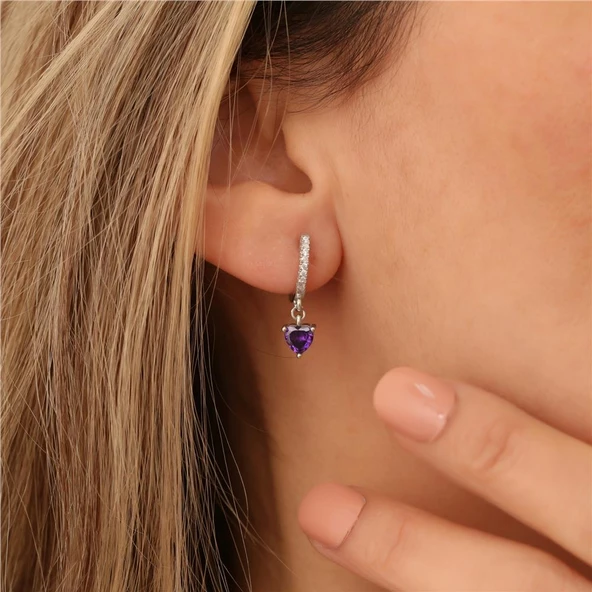 925 Ayar Gümüş Kalpli Taş Sallantı Küpe - Resim 3