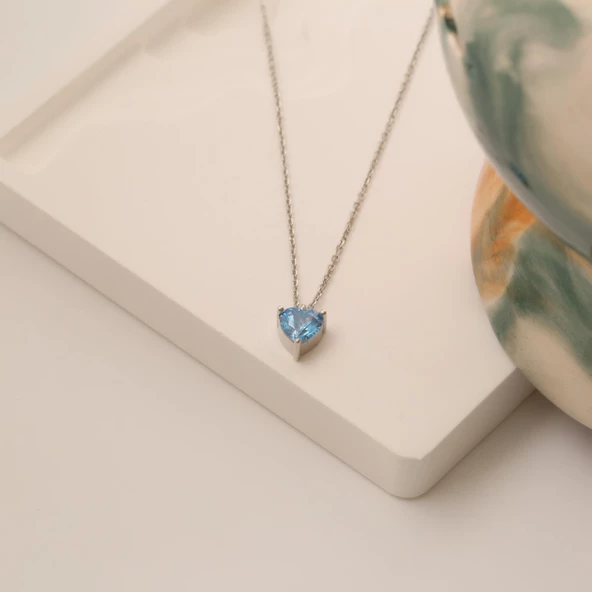 925 Ayar Gümüş Mavi Renkli Kalpli Taş Kolye - CNS00203 ürün görseli 1