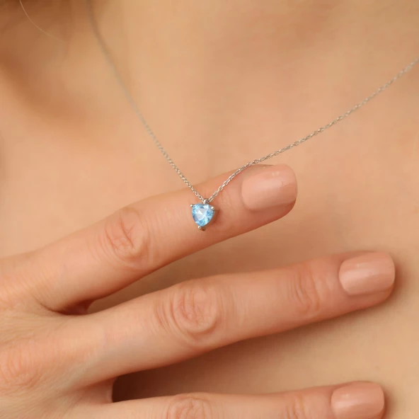 925 Ayar Gümüş Mavi Renkli Kalpli Taş Kolye - CNS00203 - Resim 3