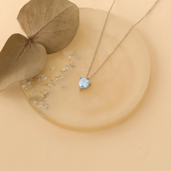 925 Ayar Gümüş Mavi Renkli Kalpli Taş Kolye - CNS00203 - Resim 4