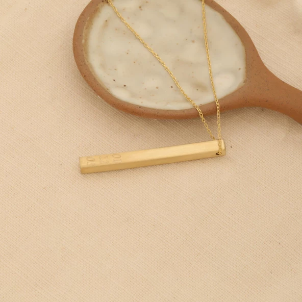 14 Ayar Mikron Kaplama Kişiye Özel İsim Kazımalı Barlı Gümüş Kolye - CN00244 - Resim 3