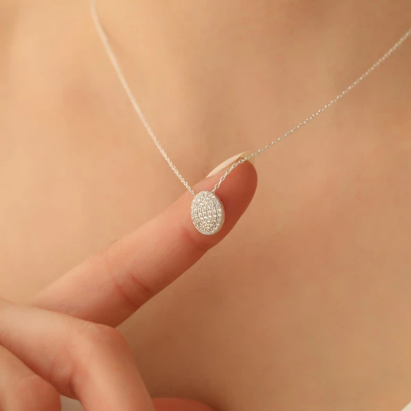 925 Ayar Gümüş Işıltılı Beyaz Taşlı Oval Kolye - CNS00162 - Resim 3