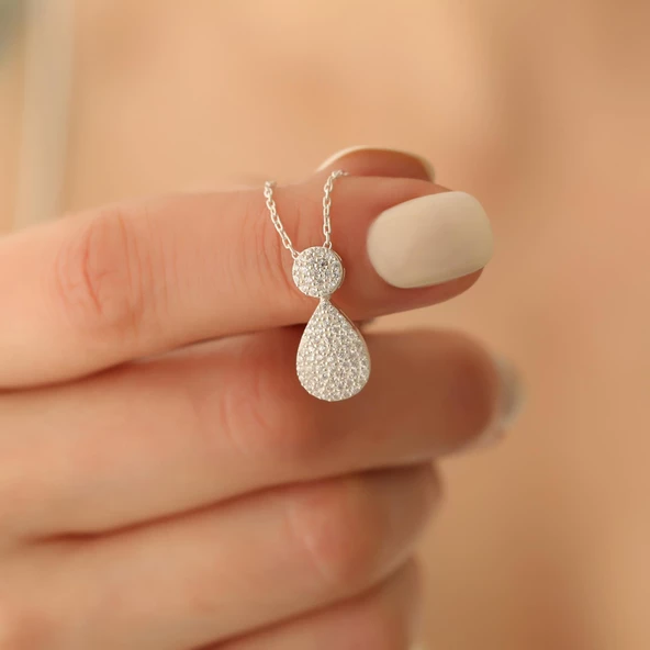 925 Ayar Gümüş Işıltılı Beyaz Taşlı Drop Kolye - CNS00164 ürün görseli 1