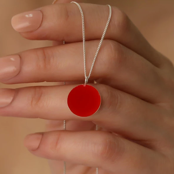 925 Ayar Gümüş Kırmızı Mineli Yuvarlak Model Kolye - CNE00125 ürün görseli 1