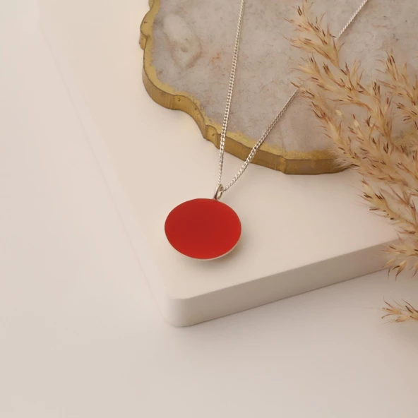 925 Ayar Gümüş Kırmızı Mineli Yuvarlak Model Kolye - CNE00125 - Resim 3