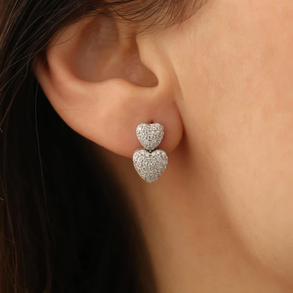 925 Ayar Gümüş İki Kalpli Işıltılı Beyaz Taşlı Çivi Küpe - ES00134 ürün görseli 1