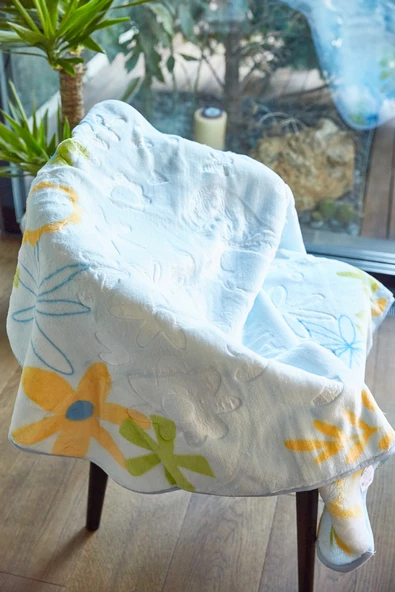 Mavi Çiçekli Polar Bebek Battaniyesi 90X90 - 2