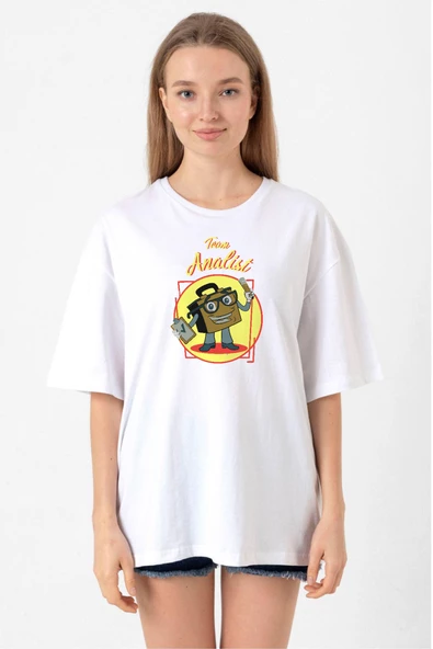 The Umbrella Academy Team Analist Beyaz Kadın Oversize Tshirt