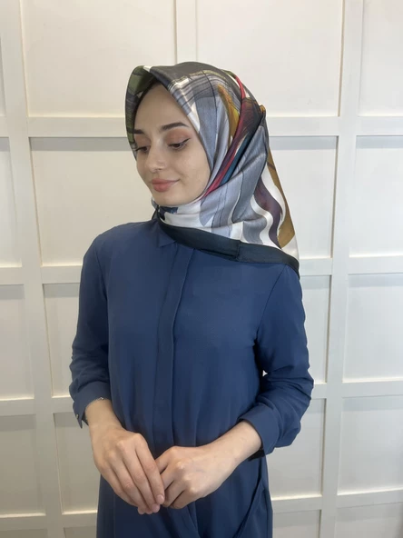 Quare Fırça Desen Kristal Eşarp 01066  SİYAH BEYAZ - Resim 2