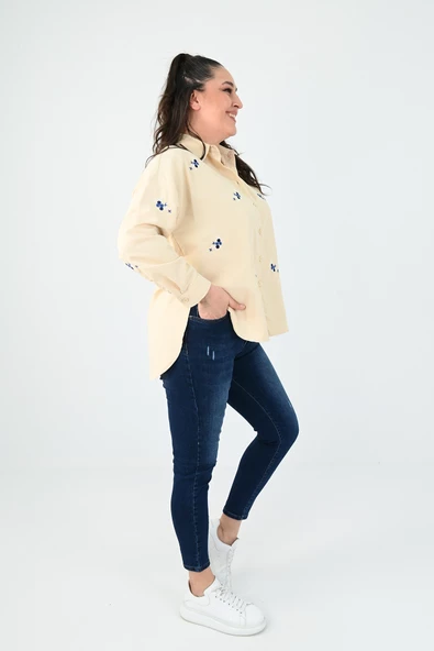 Kadın Büyük Beden Nakış Detaylı Gömlek 1724-1-24 - 11